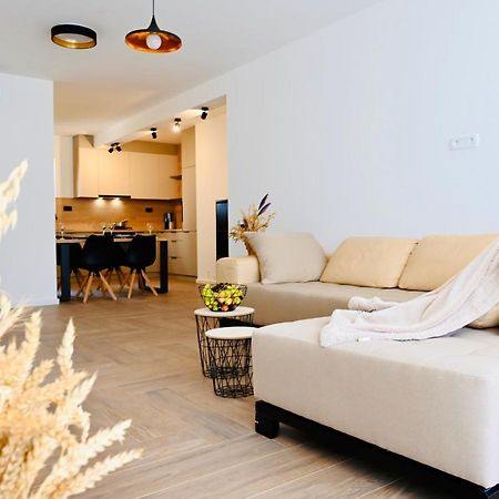 Adorable Holiday Apartment Малинська Екстер'єр фото