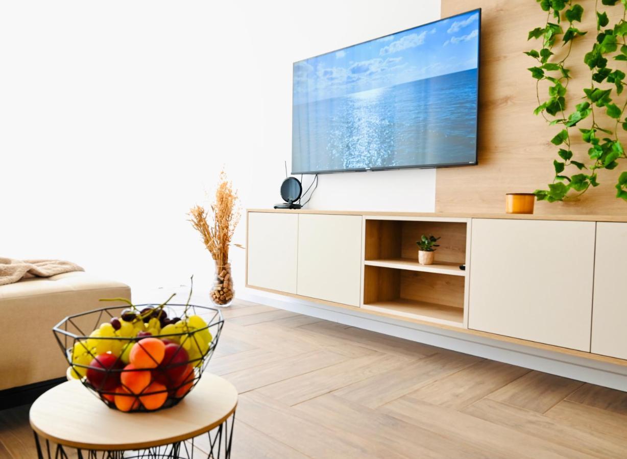 Adorable Holiday Apartment Малинська Екстер'єр фото