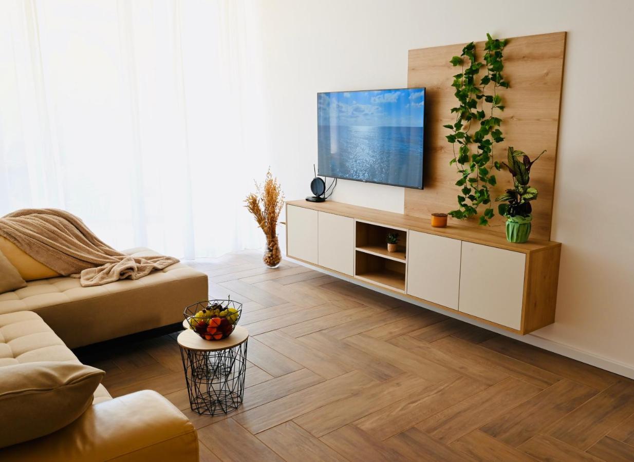 Adorable Holiday Apartment Малинська Екстер'єр фото